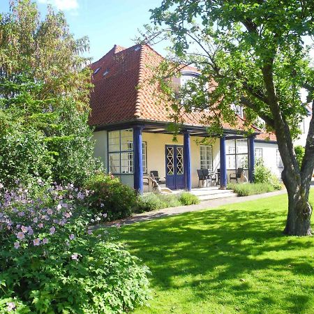 Inspiration Center Denmark, Bed & Breakfast Марибо Екстериор снимка